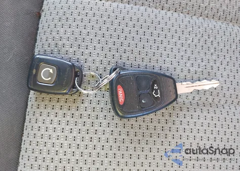 2010 Jeep Liberty Sport z USA, uszkodzony, nr VIN 1J4PN2GKXAW178493